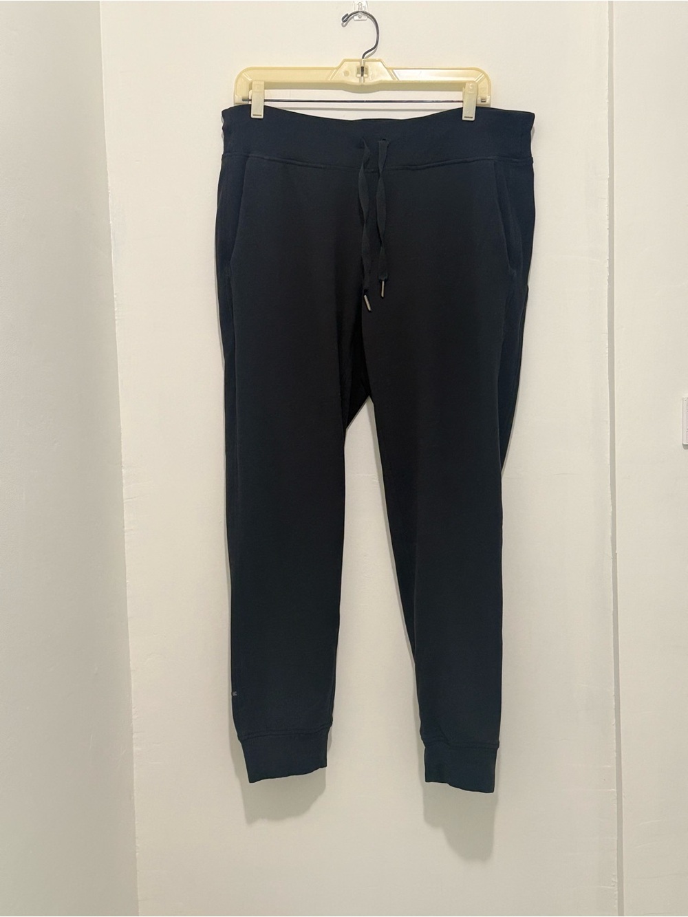 Lululemon ready to run Black Jogger Pants - Classic Comfort